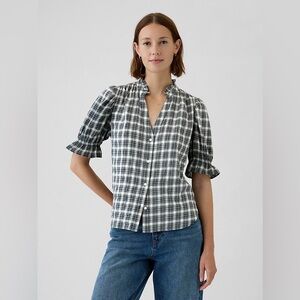 Gap plaid ruffled puff-sleeve shirt. NWOT. Blue/green plaid. Medium.